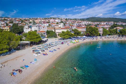 Apartmani Totic Crikvenica Buitenkant foto