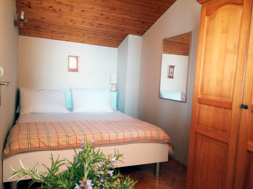 Apartmani Totic Crikvenica Buitenkant foto