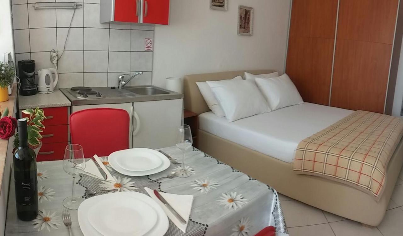 Apartmani Totic Crikvenica Buitenkant foto